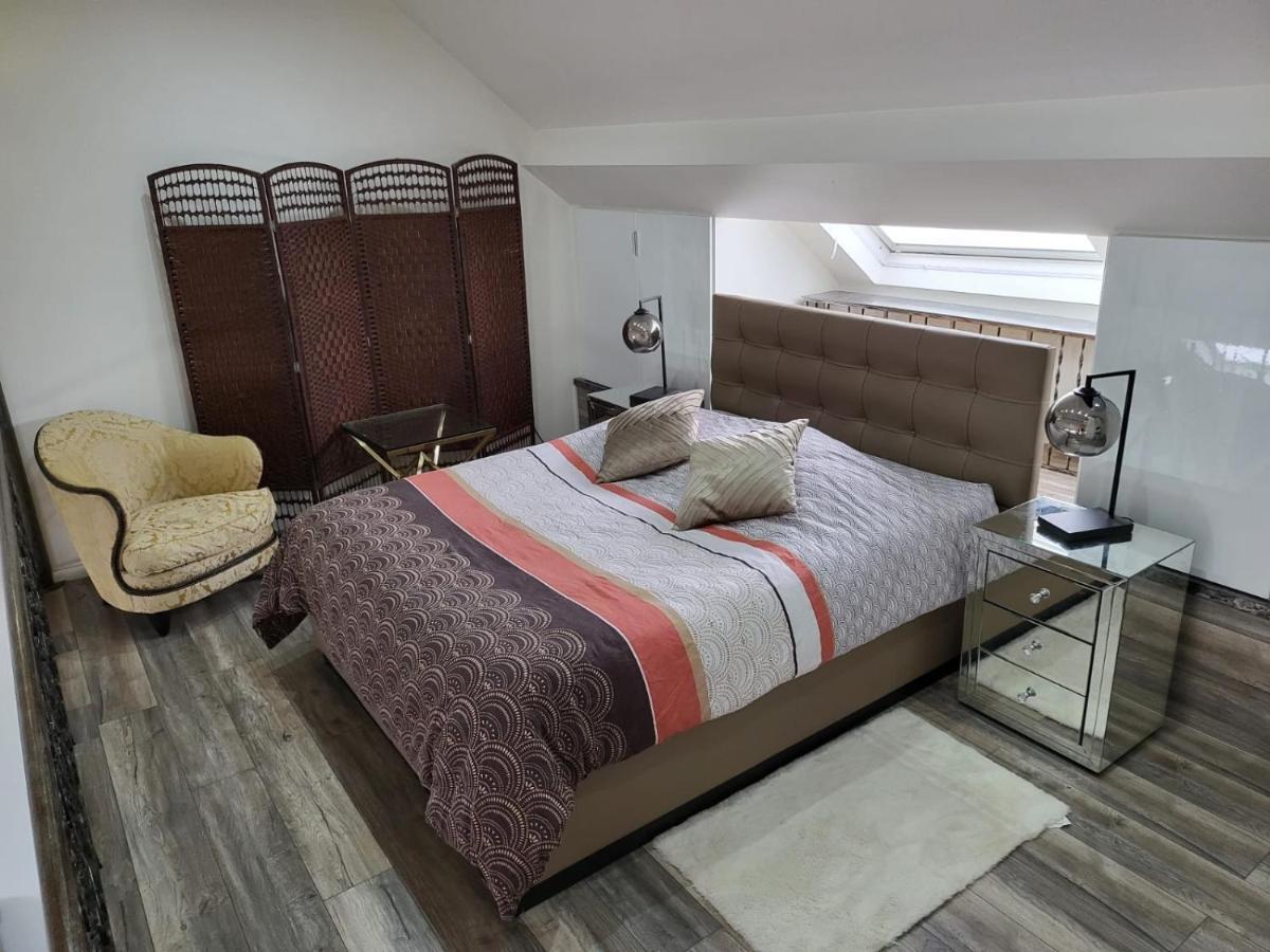 Apartamento Duplex Elegant Situe A 1Min De La Gare Du Nord Bruselas Exterior foto